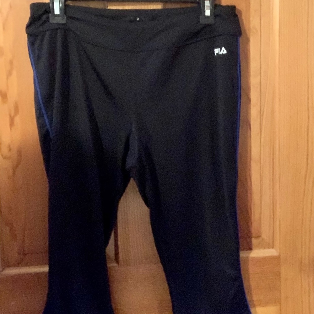 Capri’s workout pants